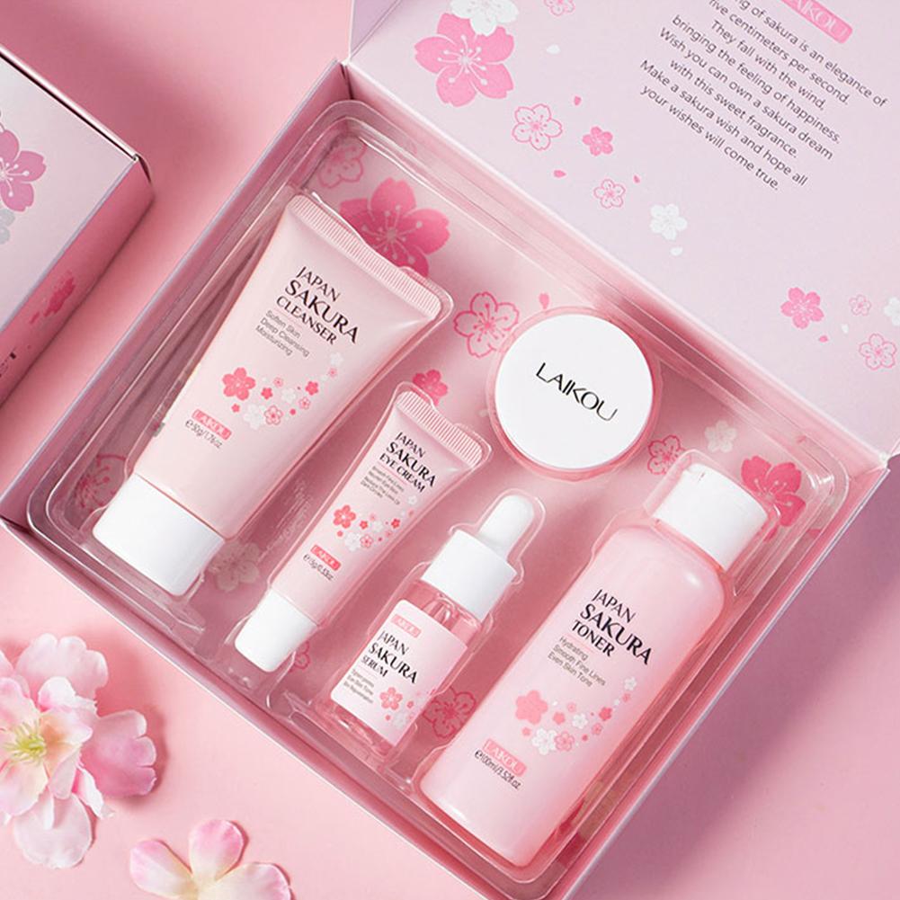 ชุดผลิตภัณฑ์ดูแลผิวหน้า LAIKOU - Skincare Glow Glowing บทวิจารณ์และราคา